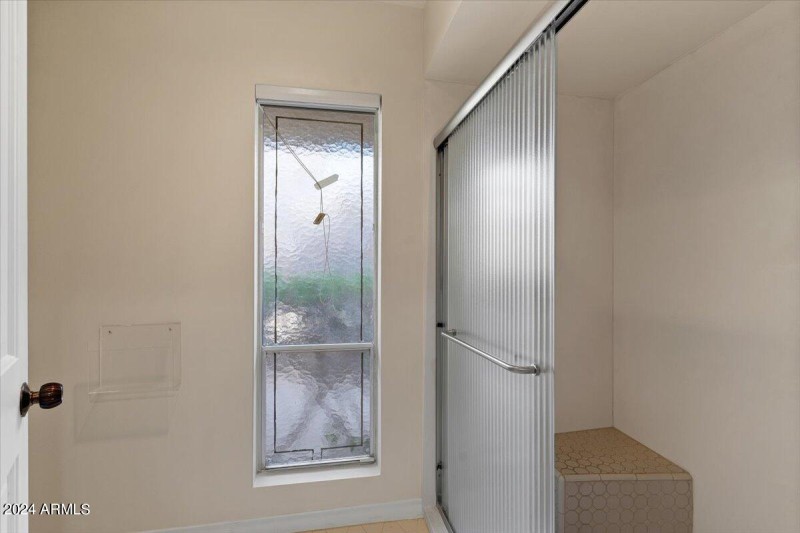 28-Primary bath