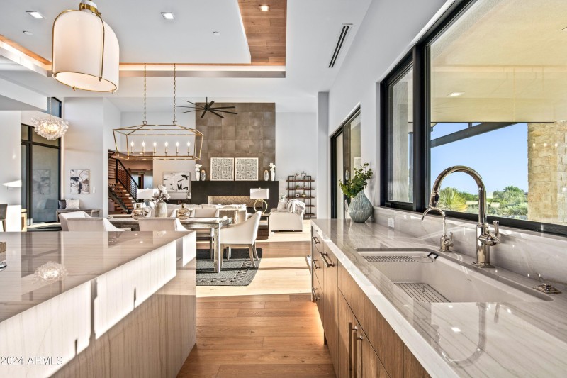 017_Open Kitchen