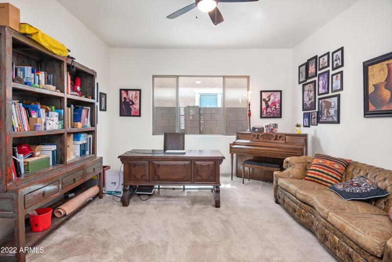 34-10020 E Strobe Ave-34