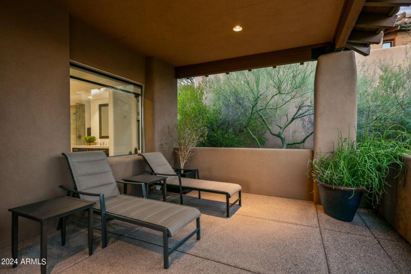 42-web-or-mls-Patios