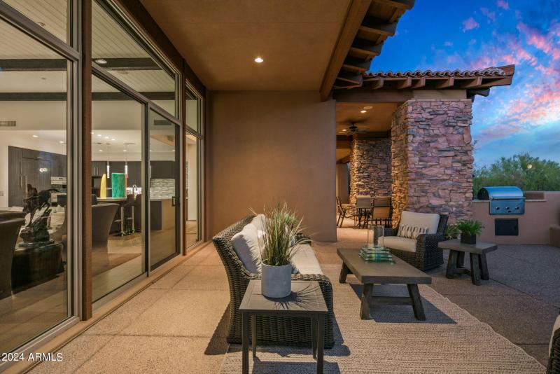 46-web-or-mls-Back Exteriors