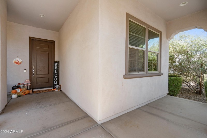 06-Front Porch