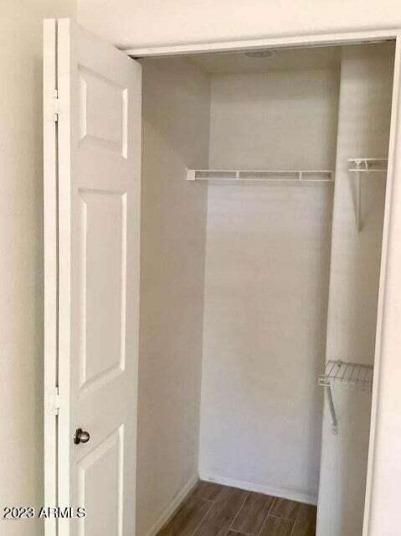 GUEST STEP IN CLOSET