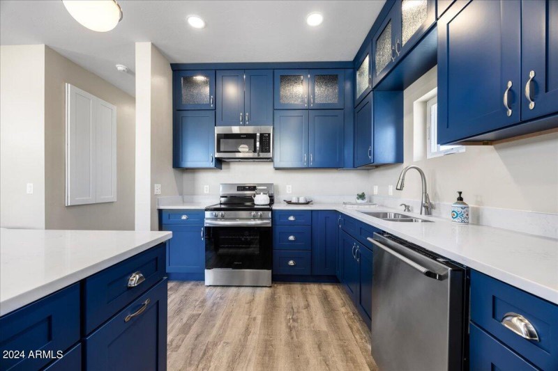 Full Sized Gourmet Kitchen