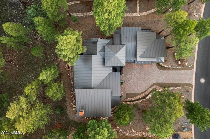48-Solitaires Canyon Dr Home