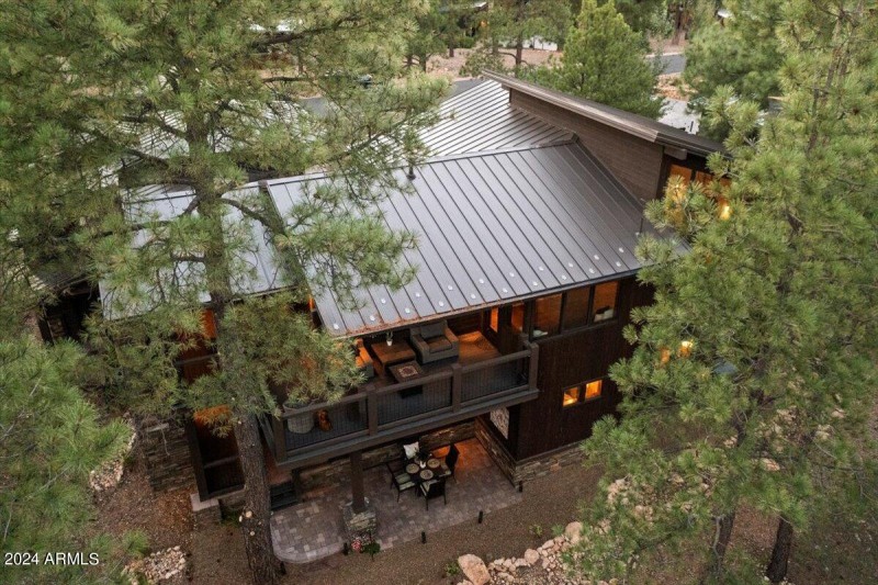 47-Solitaires Canyon Dr Home
