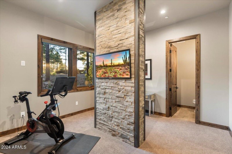 34-Solitaires Canyon Dr Home