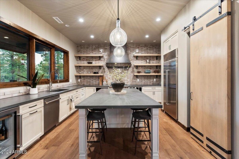 13-Solitaires Canyon Dr Home
