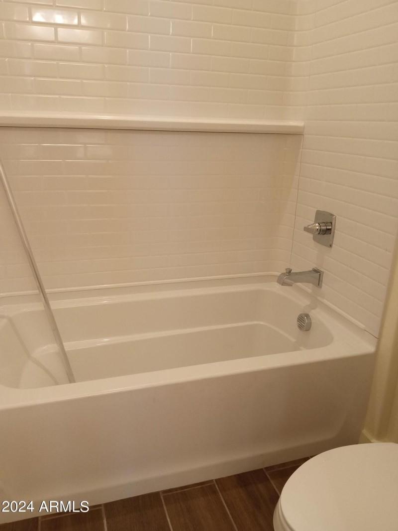 Bath 2 Tub/Shower Combo
