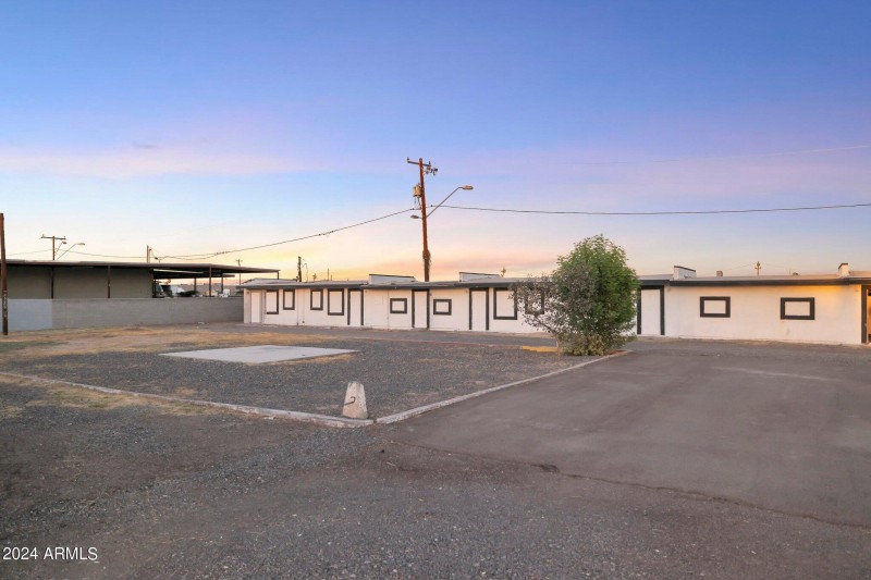 6-web-or-mls-QPT Photo - MAP_9083