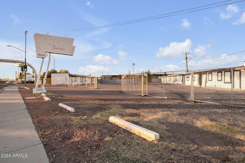 9-web-or-mls-QPT Photo - MAP_9014