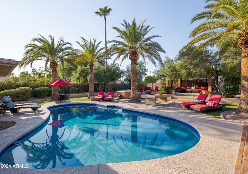 PropertyImageCo_6124EDelcoaAve_WEB-8