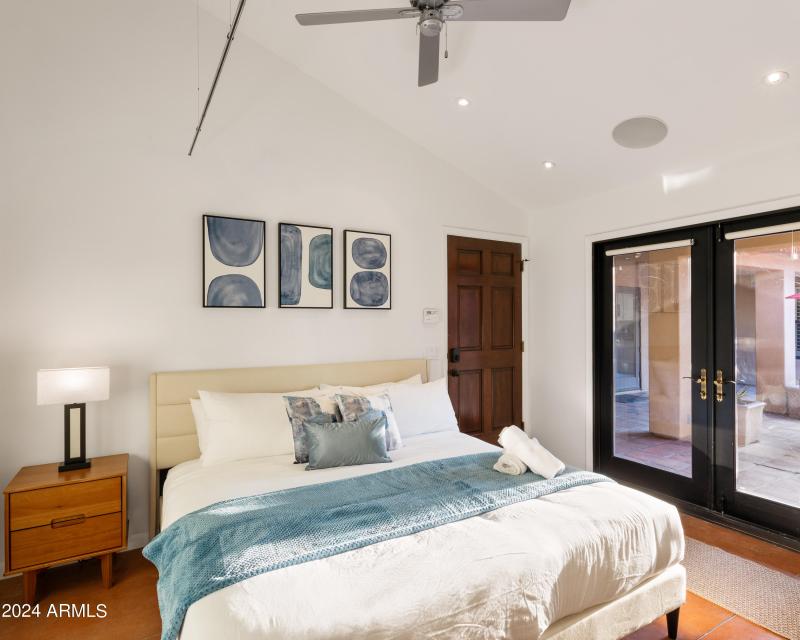 PropertyImageCo_6124EDelcoaAve_WEB-49