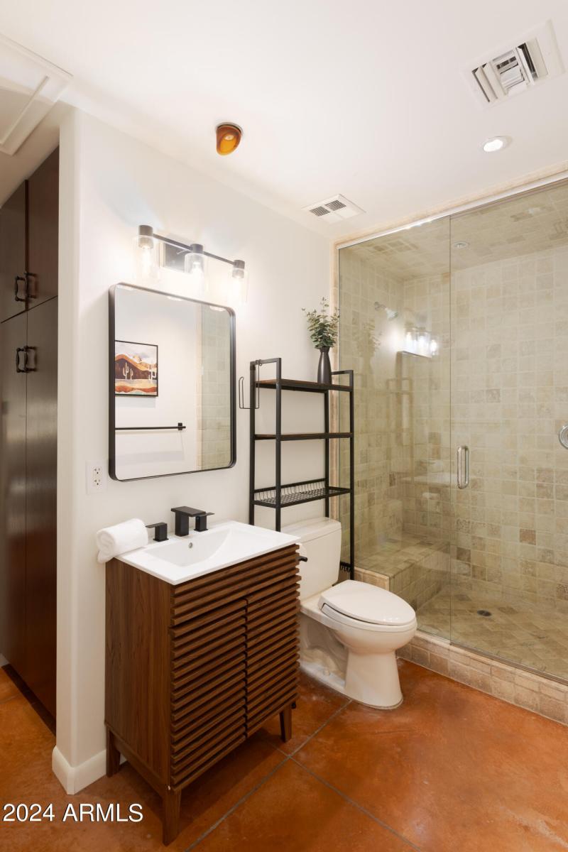 PropertyImageCo_6124EDelcoaAve_WEB-57