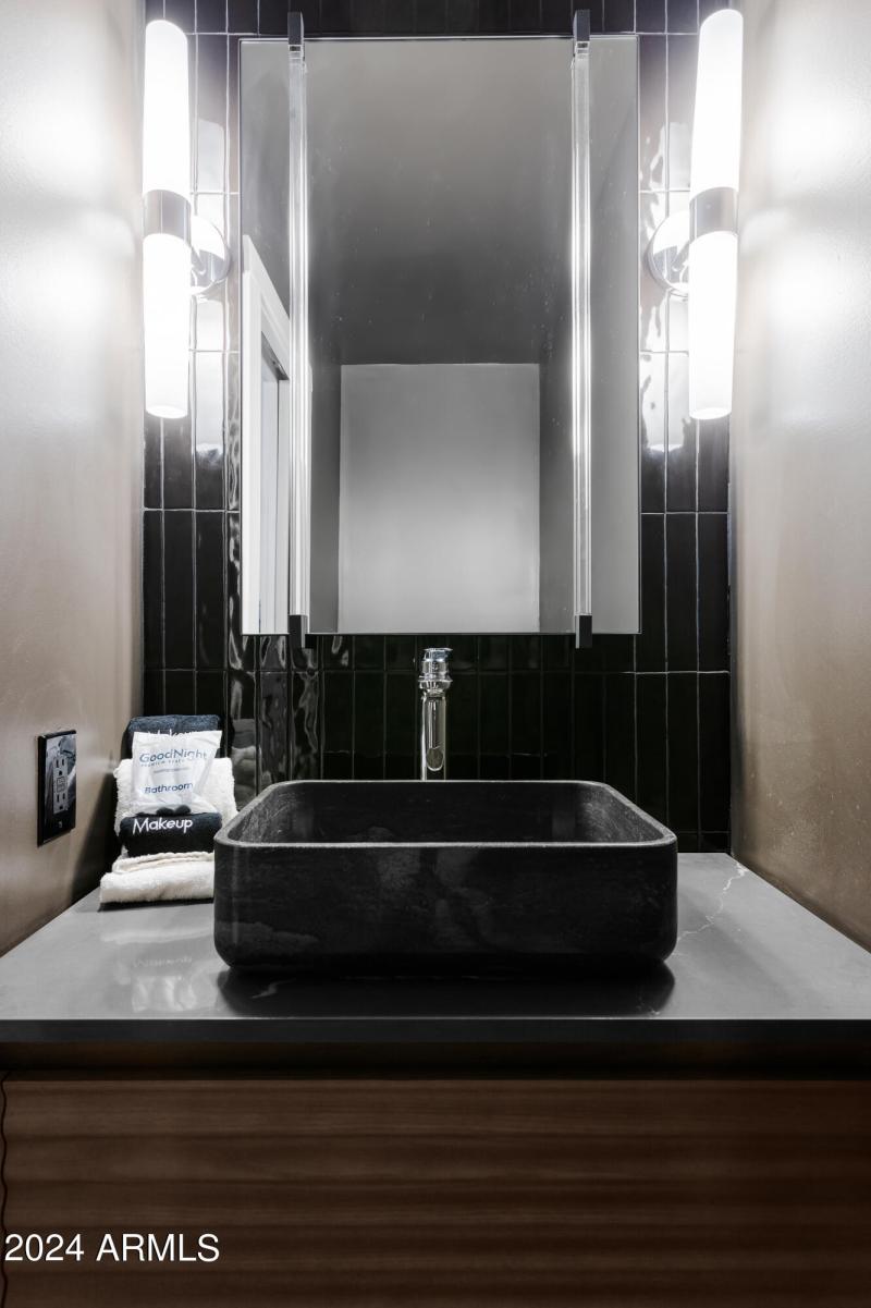 PropertyImageCo_13611N50thSt_WEB-60