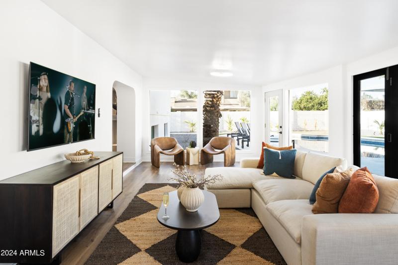 PropertyImageCo_13611N50thSt_WEB-8