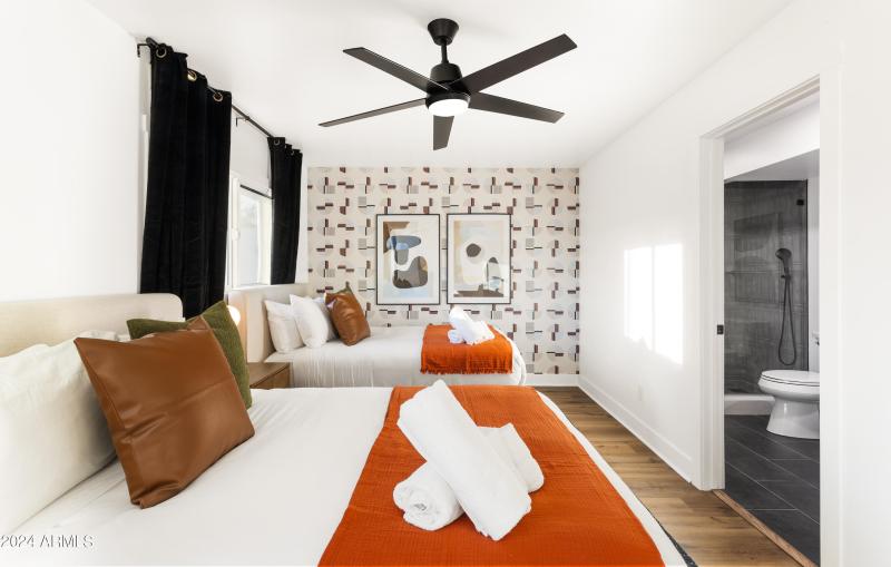 PropertyImageCo_13611N50thSt_WEB-30