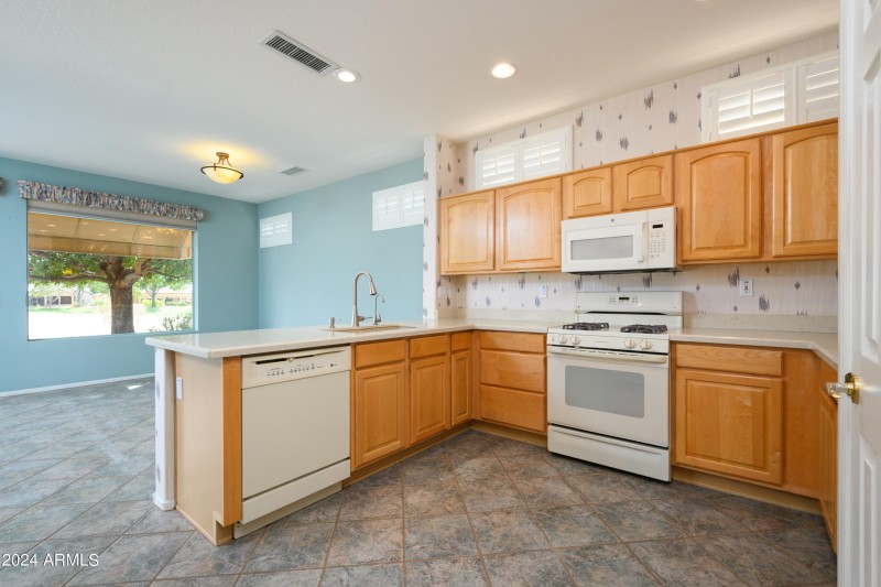 Kitchen Maple Cabinets