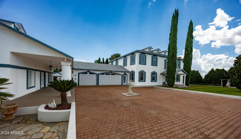 Brick Driveway to Main House