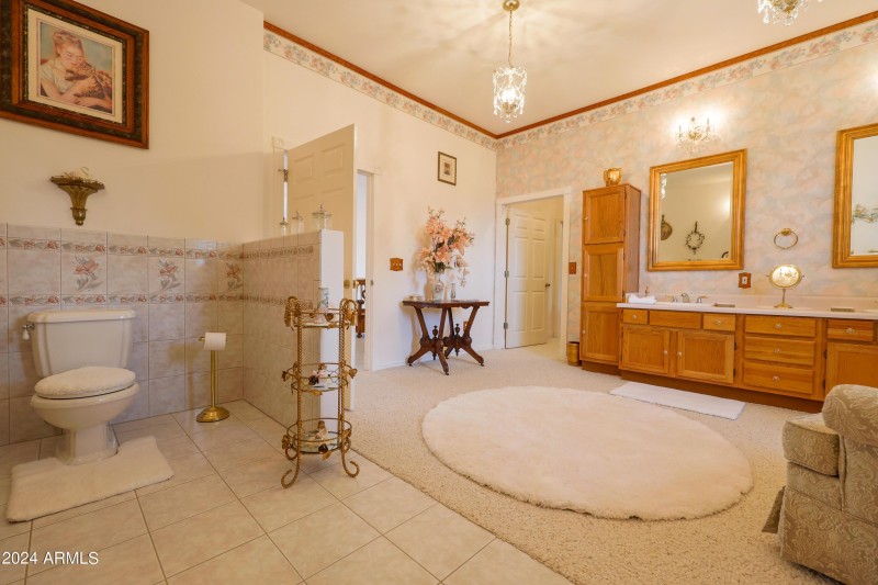Main House 2nd Floor Bathroom