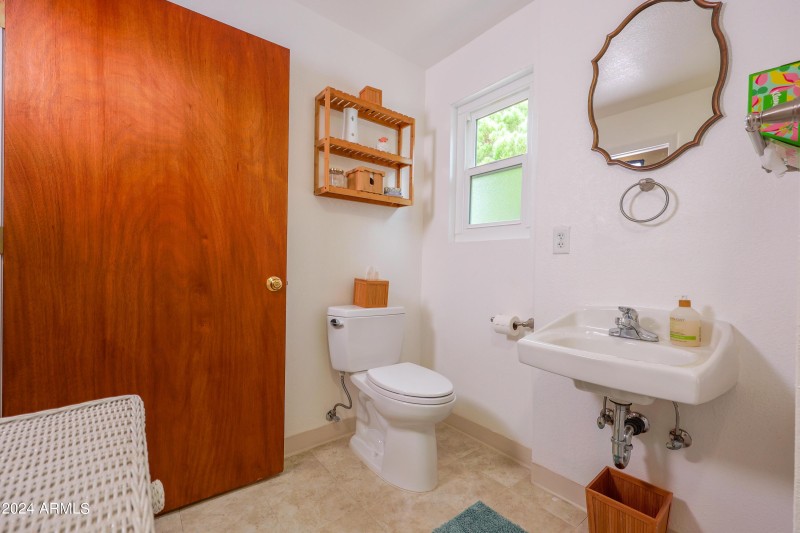 Guest House 3rd Bathroom