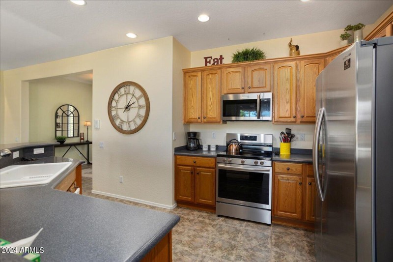 14-Kitchen
