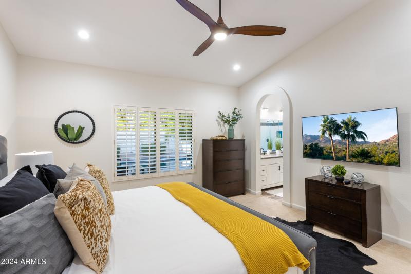 Primary Bedroom with En-Suite Bathroom