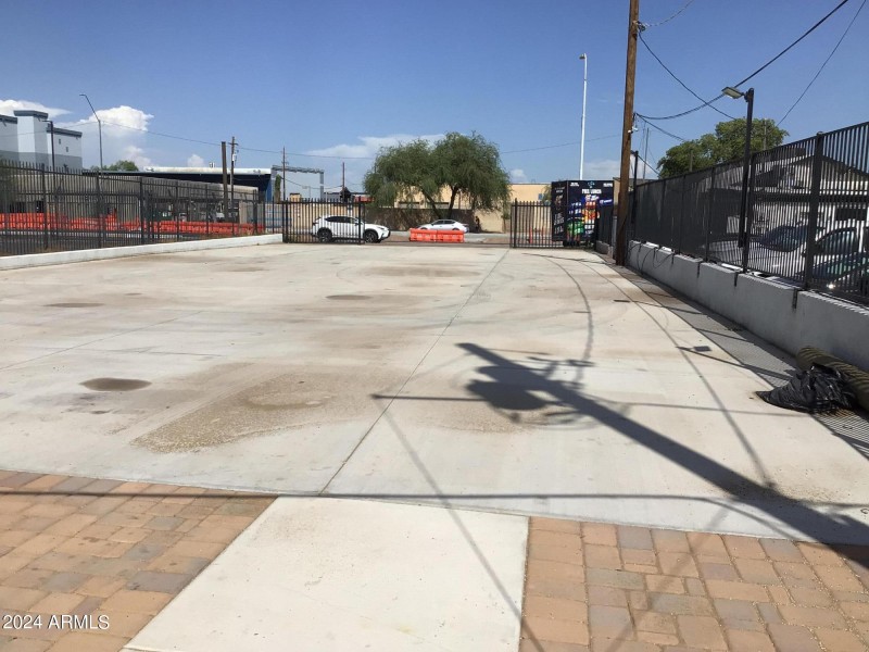 C-3 zoned Bring your business