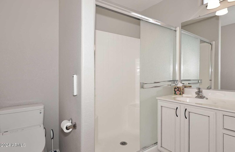 Primary Bath-Showser