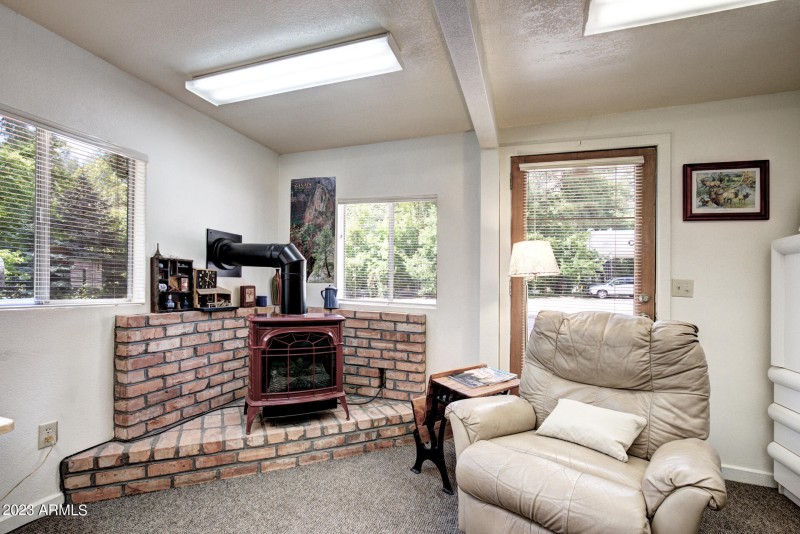 0D0A7668And7more_HR5 copy.jpgps