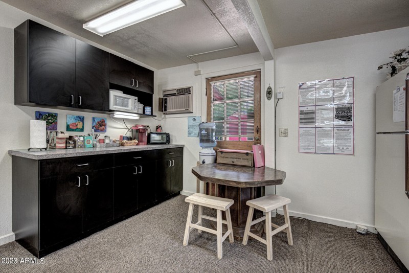 0D0A7677And8more_HR5 copy.jpgps