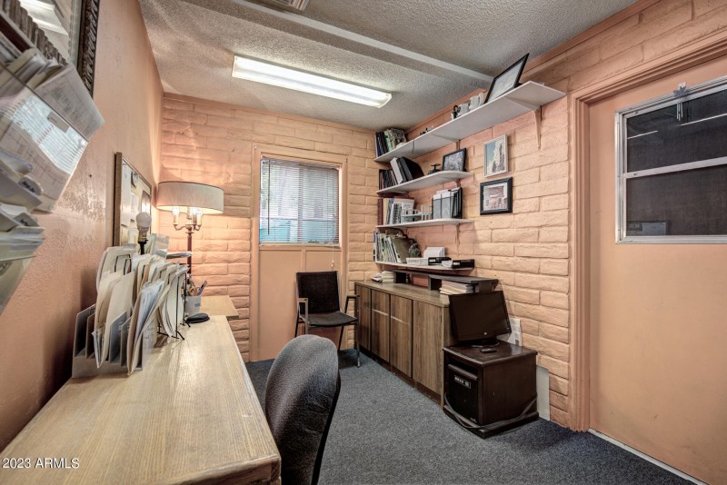 0D0A7707And7more_HR5 copy.jpgps