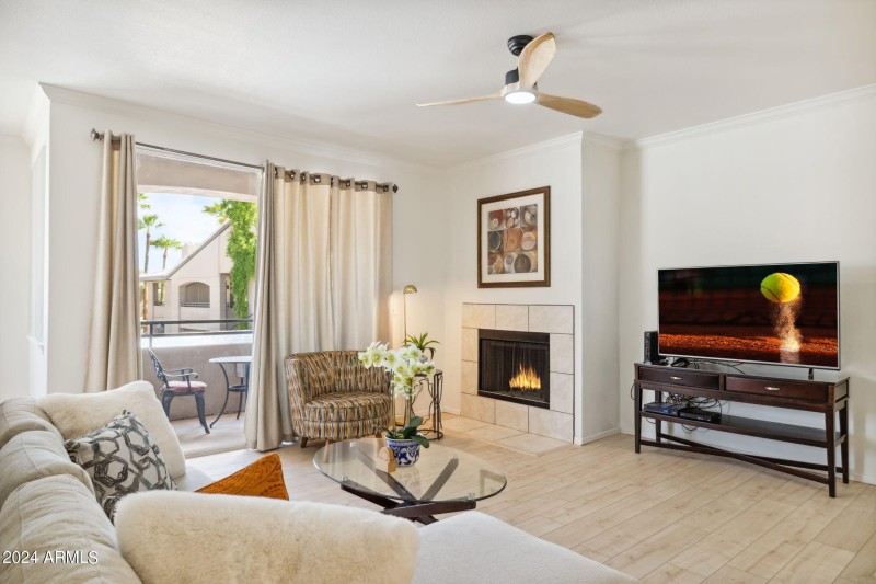 3-web-or-mls-7009-e-acoma-dr-2165