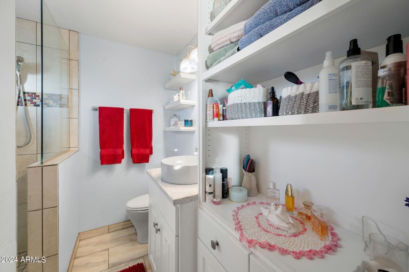 26-Primary Bathroom_2