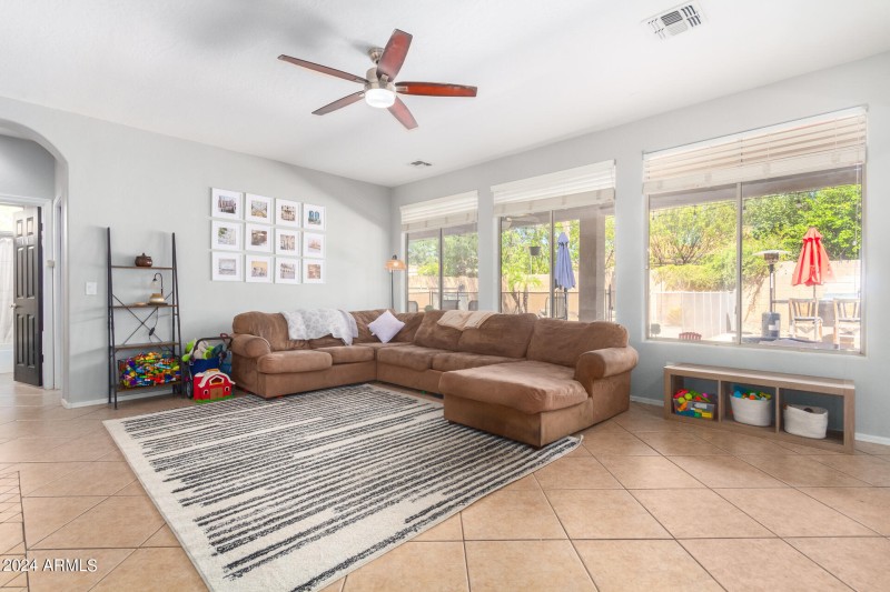 16 - Riordan Ranch 3702
