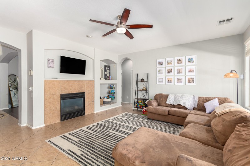 17 - Riordan Ranch 3702