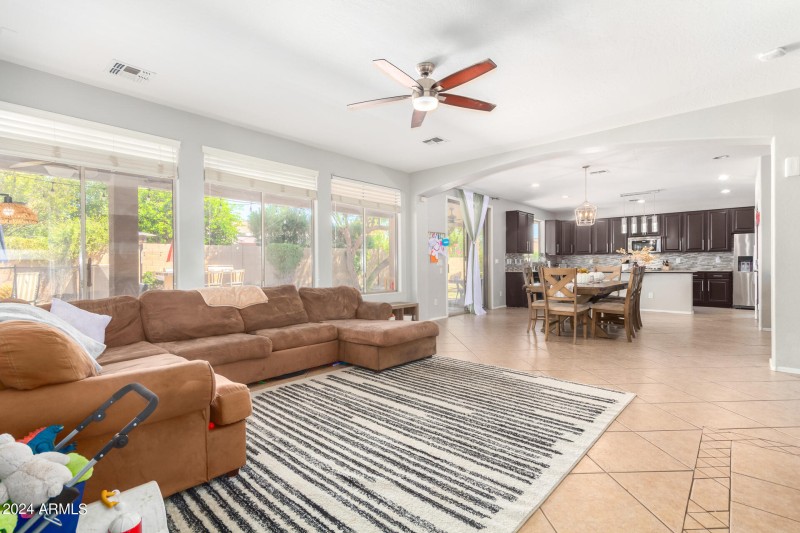 18 - Riordan Ranch 3702