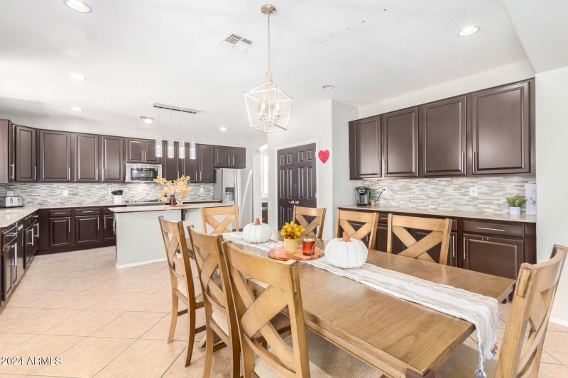 20 - Riordan Ranch 3702