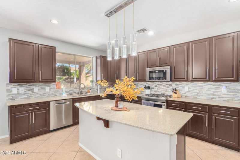 22 - Riordan Ranch 3702