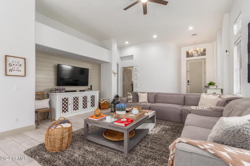 0012-12 - San Fernando