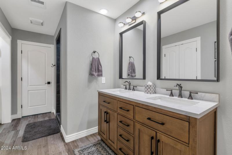 1439 S almar Cir-large-015-025-TOD3385-1