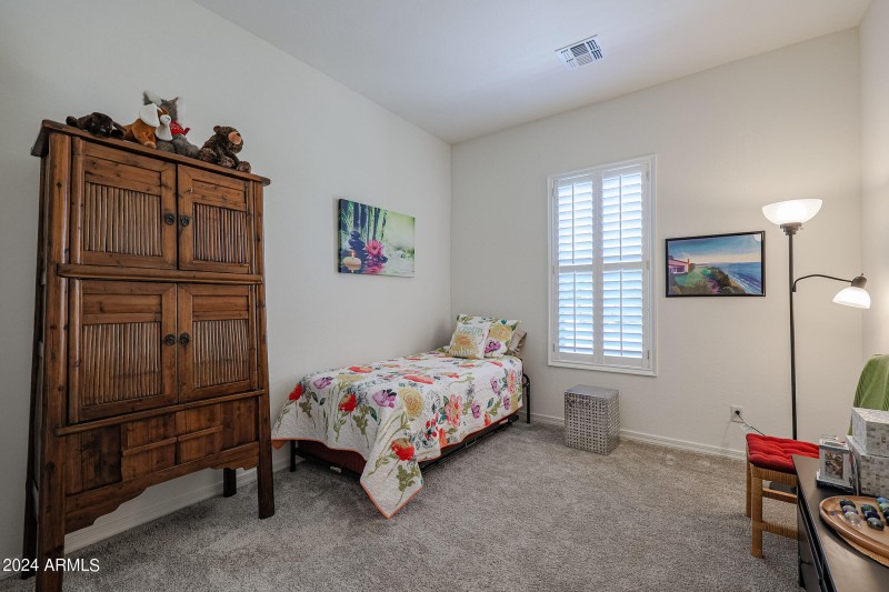 2nd Bedroom