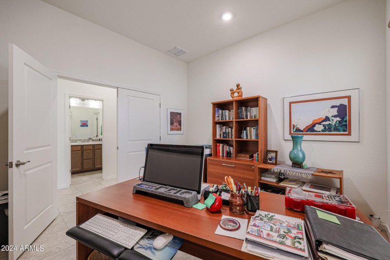 Office/4th Bedroom