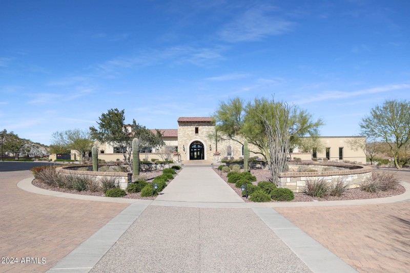 16. Presidio Residents Club