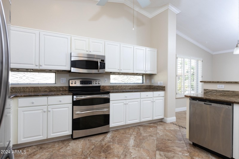 Kitchen 3