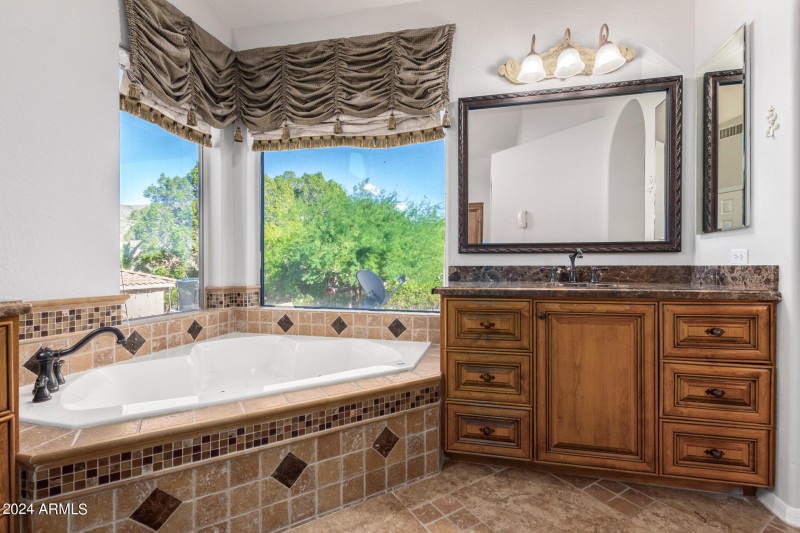 0047-47-Desert Flower