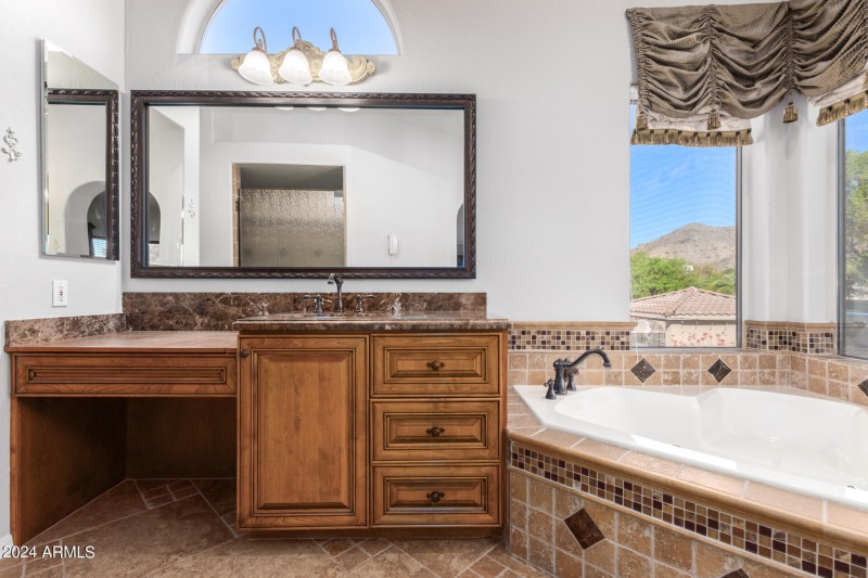 0049-49-Desert Flower