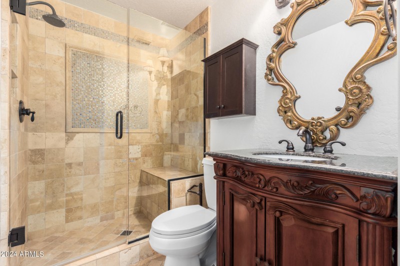 0070-70-Desert Flower