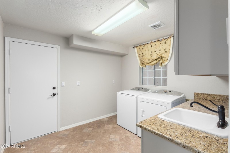 0072-72-Desert Flower