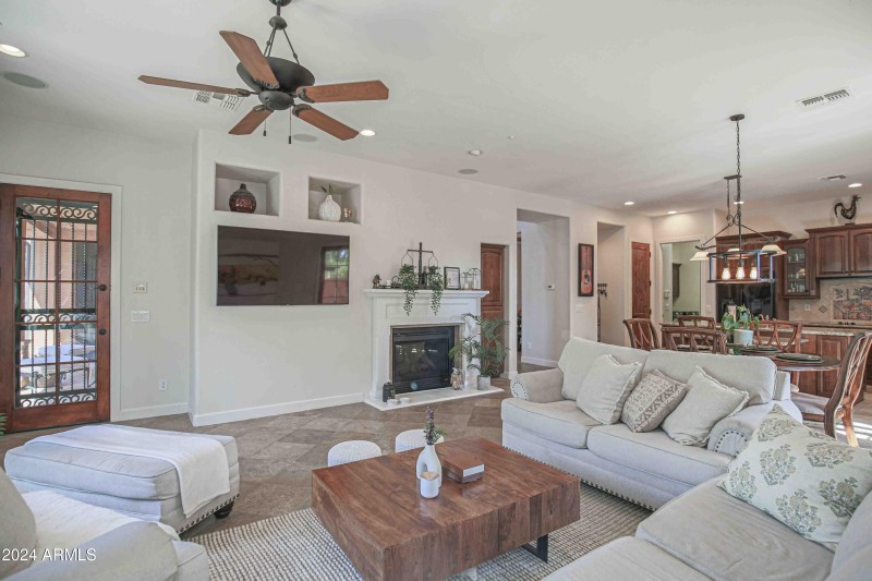 17808 N 57th Place Scottsdale AZ 85254 X